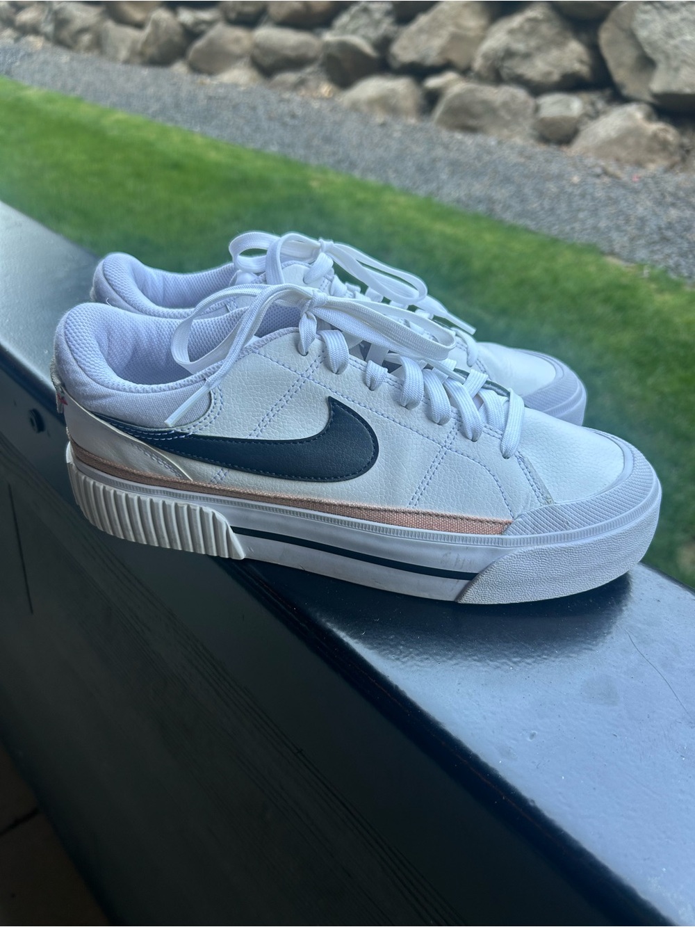 Nike Women’s Court Legacy Platform
